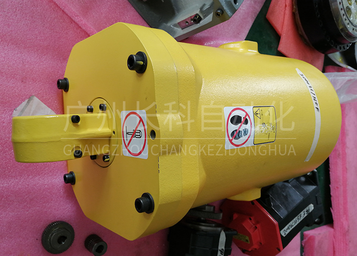 發那科R-2000iC拆機件 發那科R-2000iC拆機件